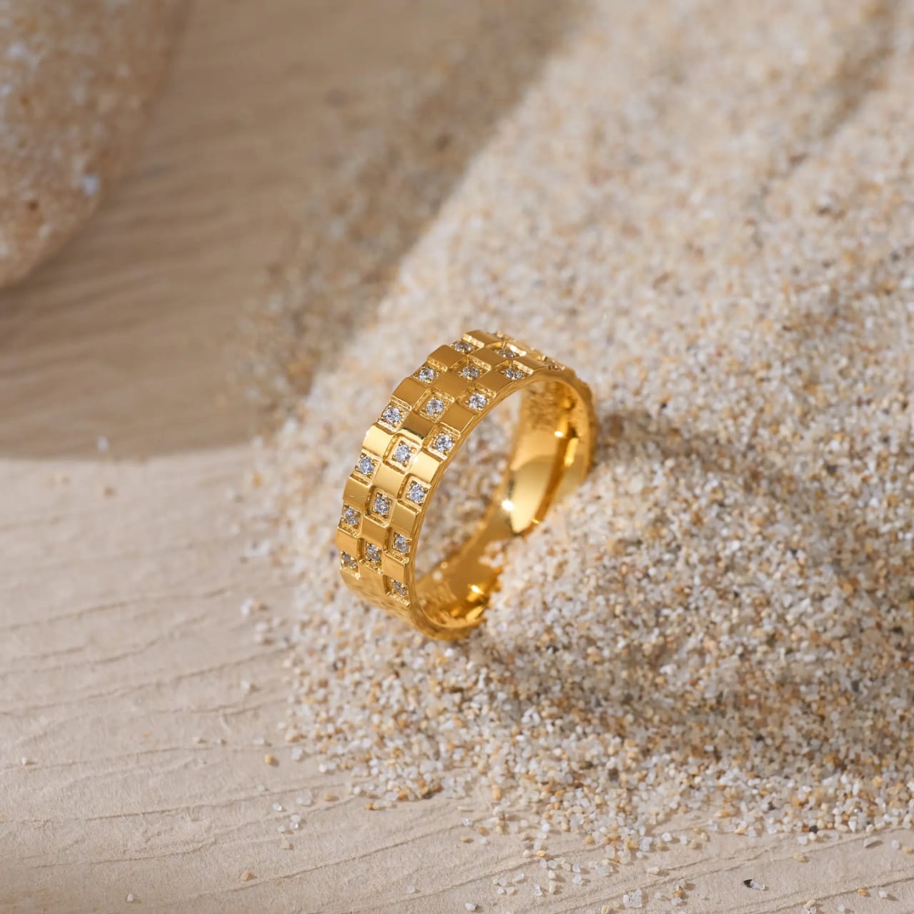 Bentley rings Size 6.8 available